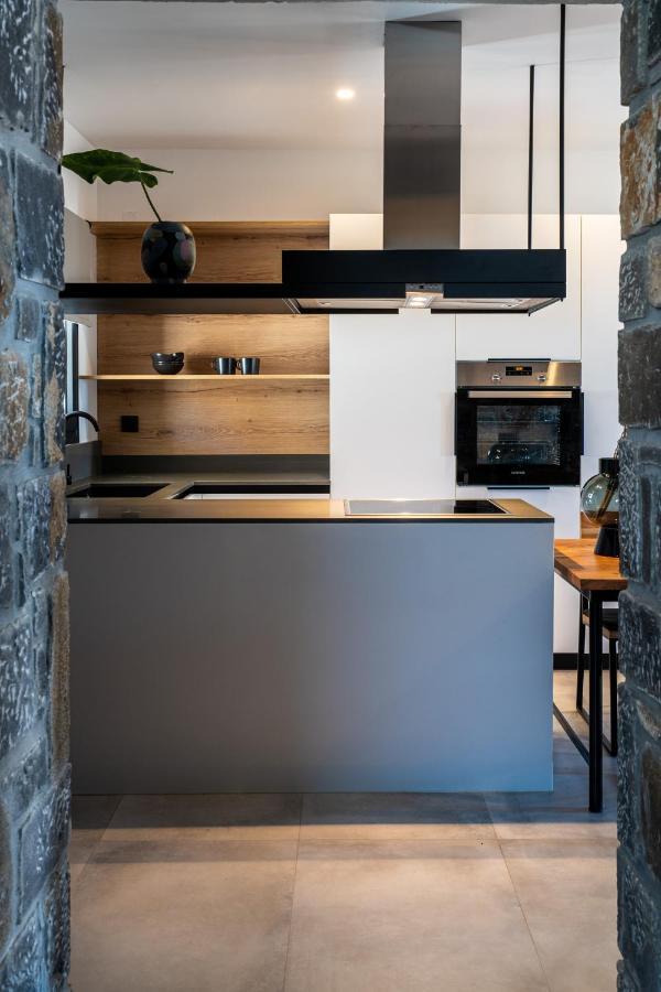 Celine Private Residences Léntas Екстериор снимка