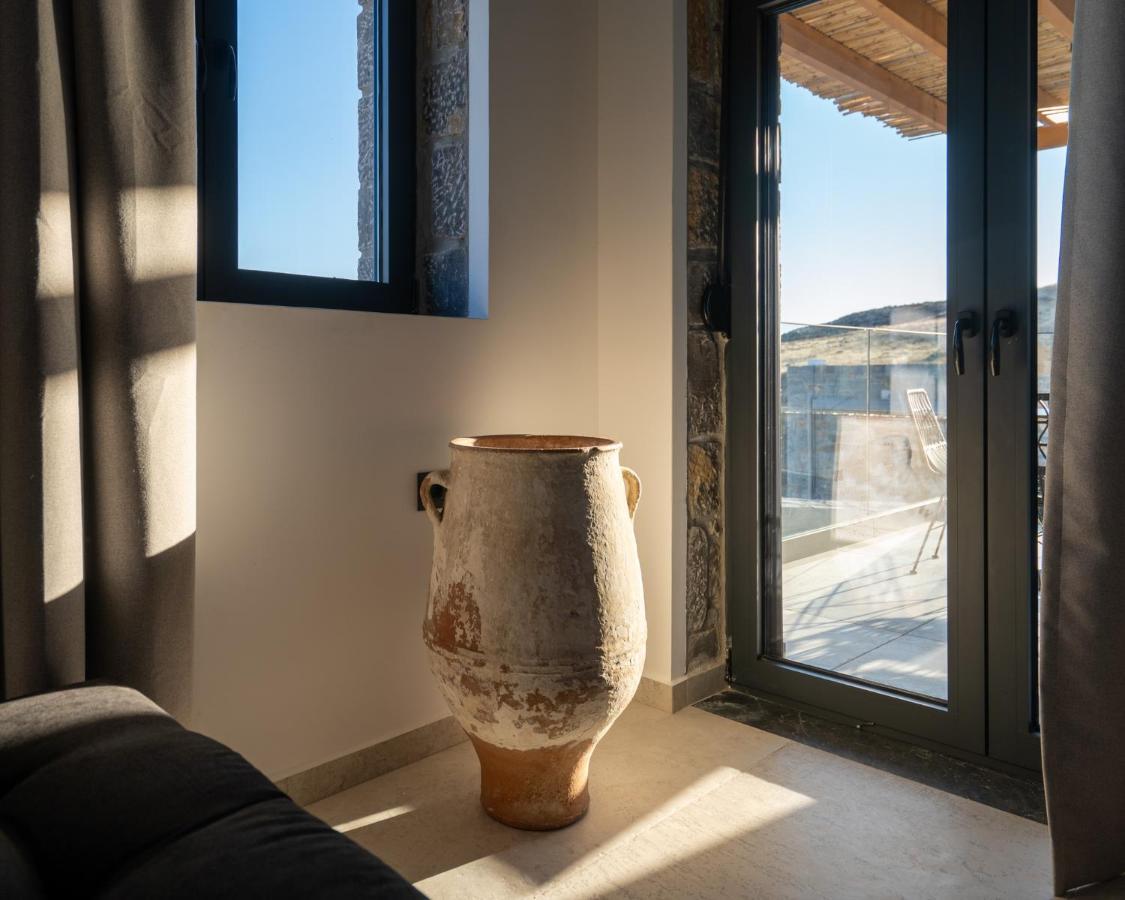 Celine Private Residences Léntas Екстериор снимка