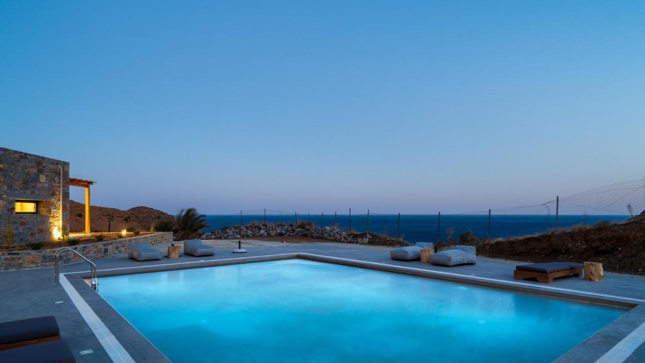 Celine Private Residences Léntas Екстериор снимка